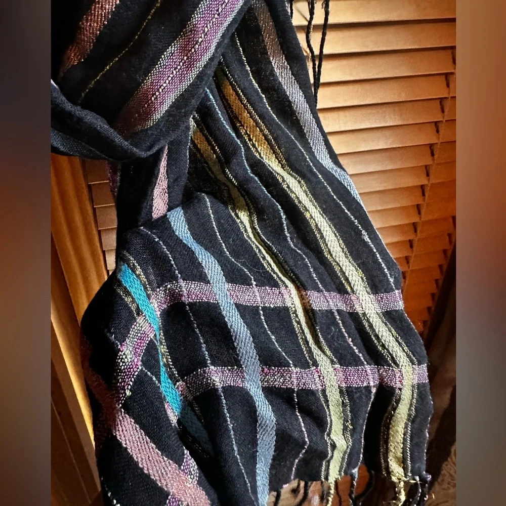 None scarf black